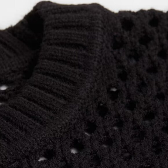 Like New H&M Hole Knit Cropped Sweater Size 16/18 Kids - Picture 2 of 5